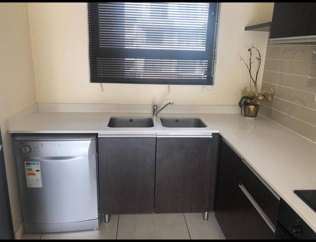 2 BEDROOM APARTMENT FOR SALE IN FOURWAYS